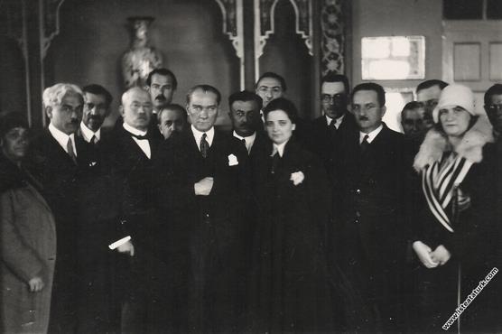 3 Nisan 1930 ’’Türk Kadınının Seçme ve Seçilme Hakkı’’ Kanununun Kabulünün 96.Yıl Dönümü Kutlu Olsun…