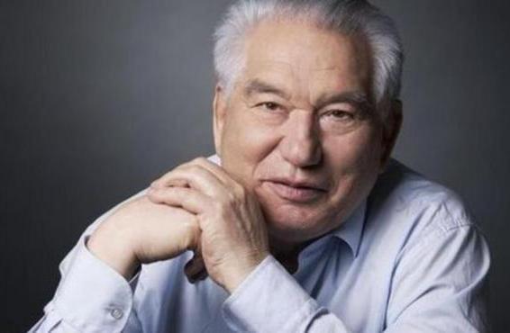 Cengiz AYTMATOV 'u Doğumunun 97.Yıl Dönümünde Saygı,Minnet ve Rahmetle Anıyoruz.